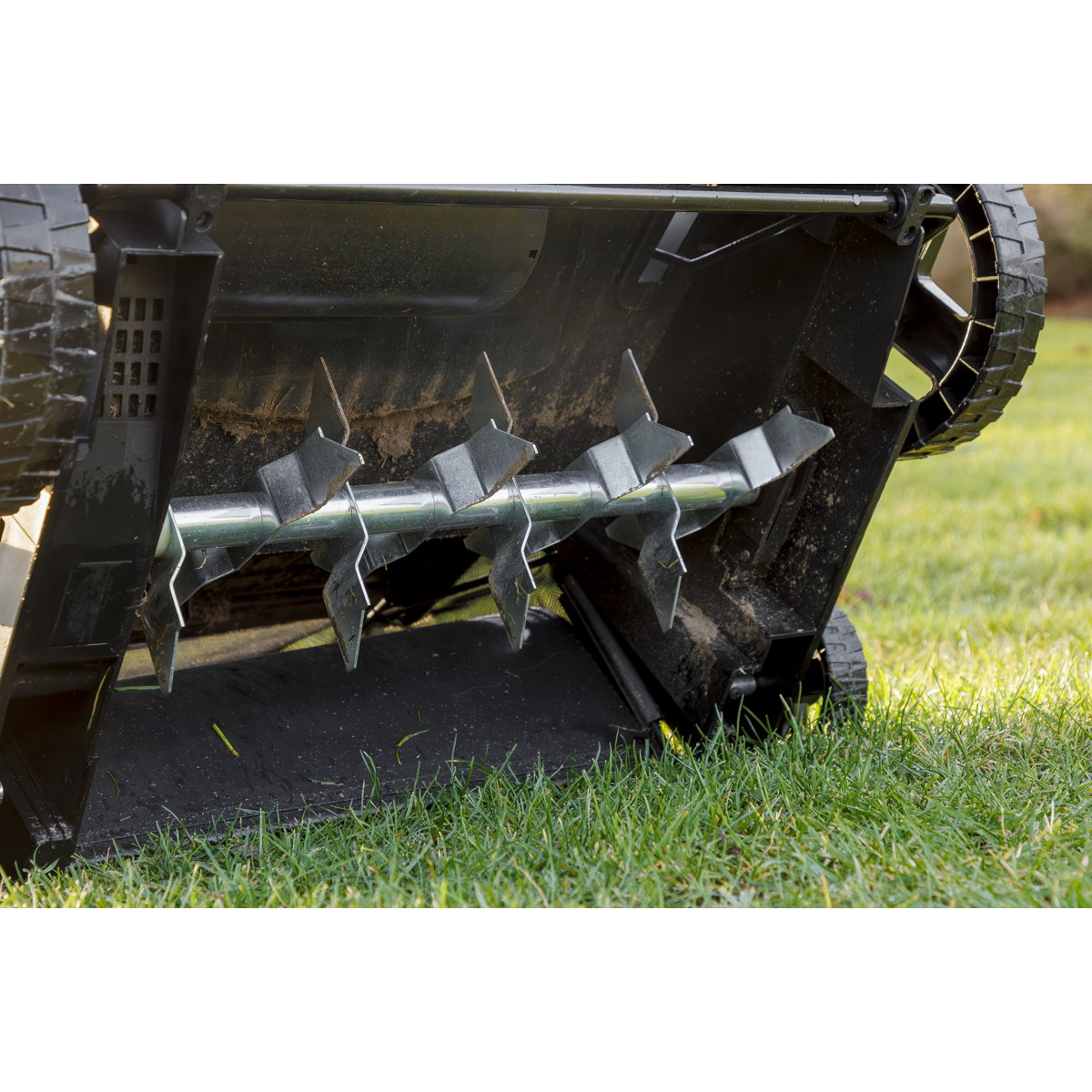 Dellonda Electric 2-in-1 Scarifier & Rake 36cm, 1500W (DG216)