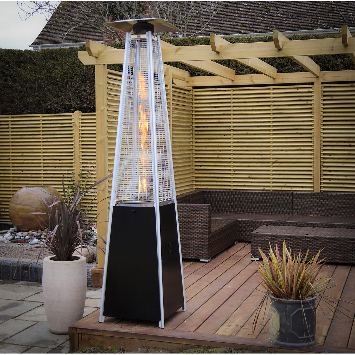 Dellonda Pyramid Gas Patio Heater 13kW, Black (DG98) (Factory Refurbished B)