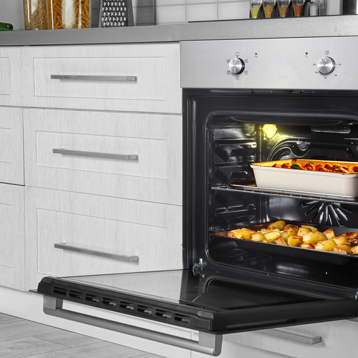 Baridi Built-in Fan-Assisted Oven 60cm, 55L Capacity, Stainless Steel (DH125)