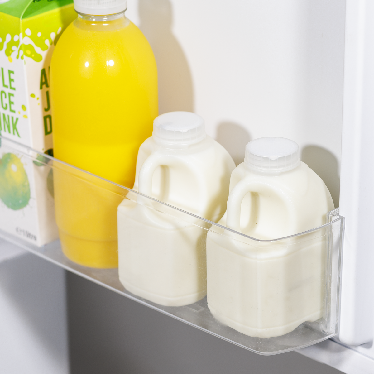 Baridi 70/30 Low Frost Fridge Freezer, 157L Capacity, White (DH252)