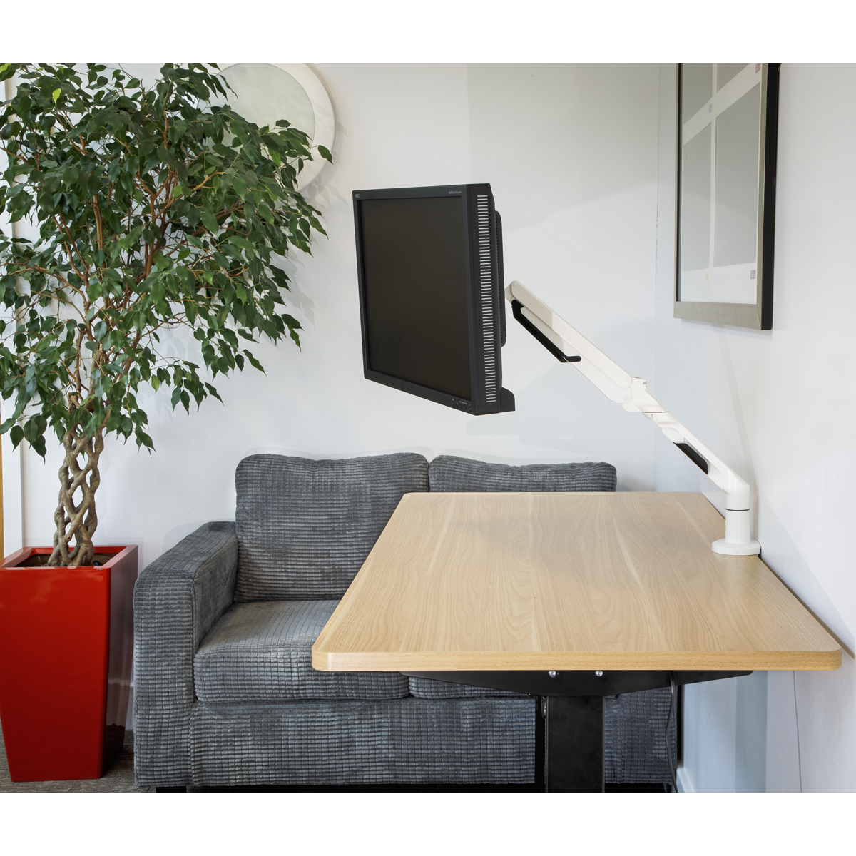 Dellonda Single Monitor Adjustable Arm with 360° Rotation, White (DH26) (Factory Refurbished A)