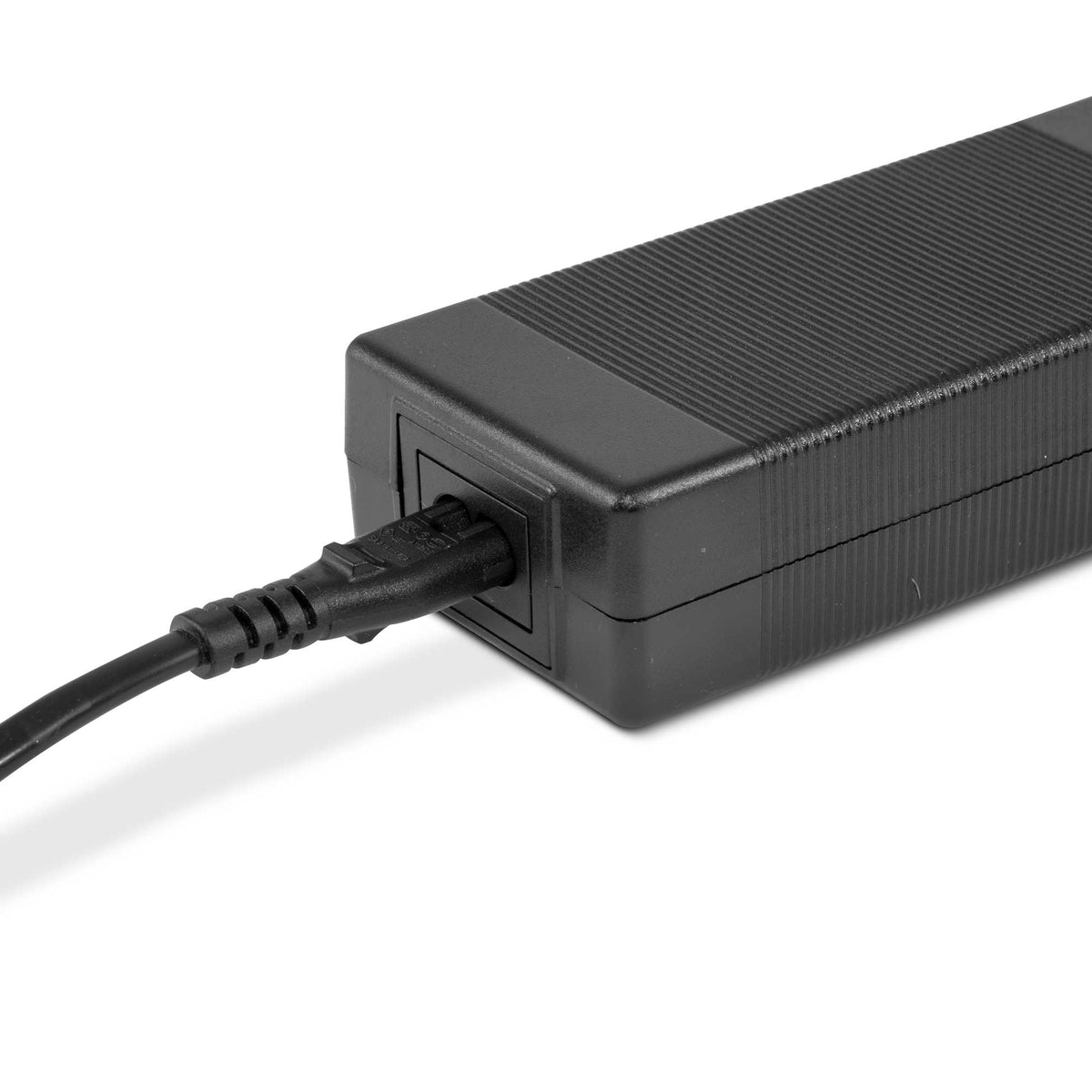 Dellonda AC/DC 230V Adaptor for Portable Fridge Freezers/Cool Boxes (DL129)