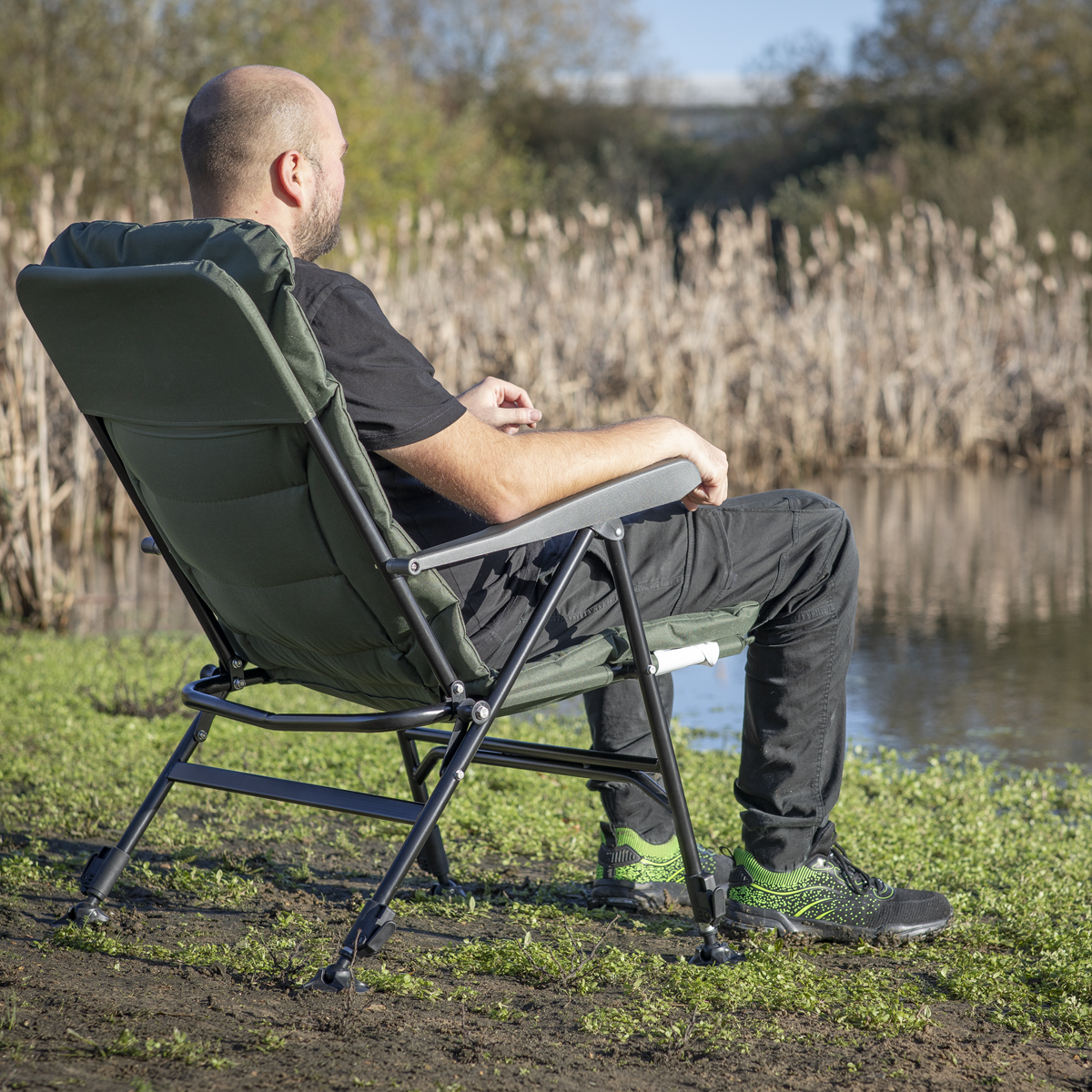 Dellonda Portable Reclining Chair with Armrests (DL74)