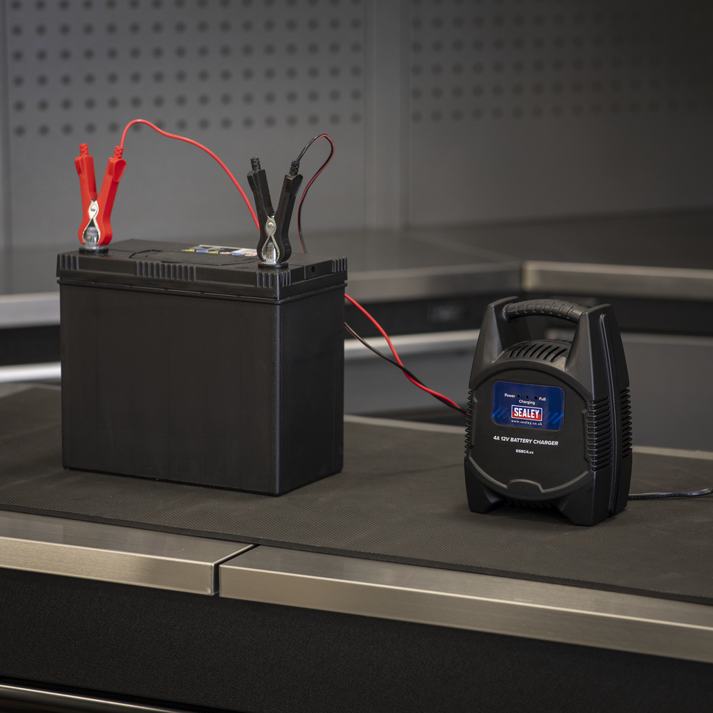 12V Battery Charger, 4A (DSBC4)