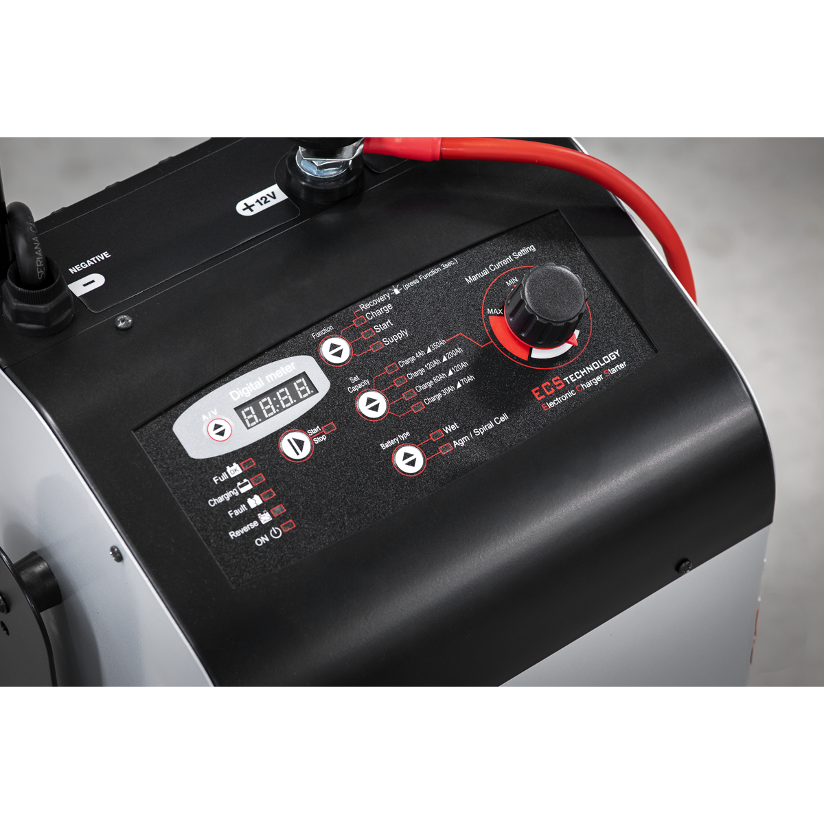 12/24V Electronic Charger Maintainer/Starter 45/300A