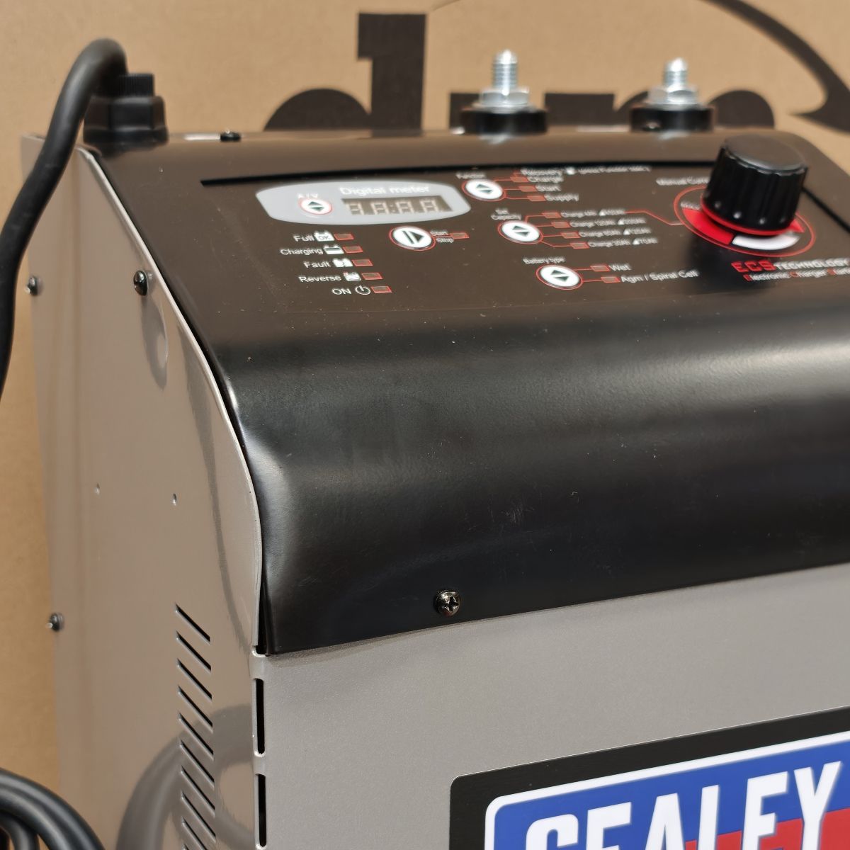12/24V Electronic Starter/Charger Maintainer, 350/60A (ECS350) (Factory Refurbished C)