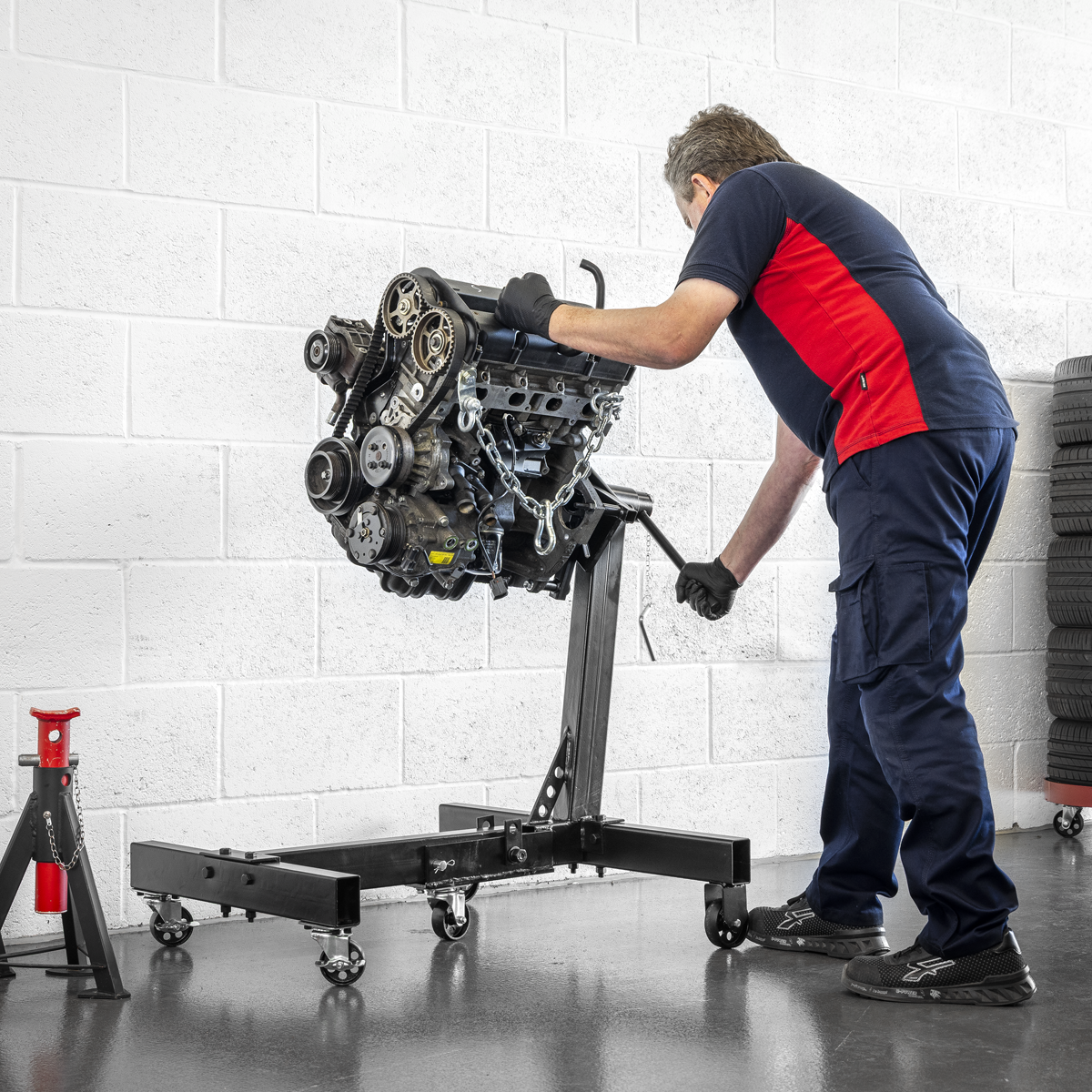 Folding Engine Stand 680kg Capacity