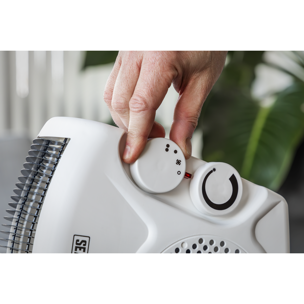 Fan Heater with 2 Heat Settings & Thermostat 2000W (FH2010)