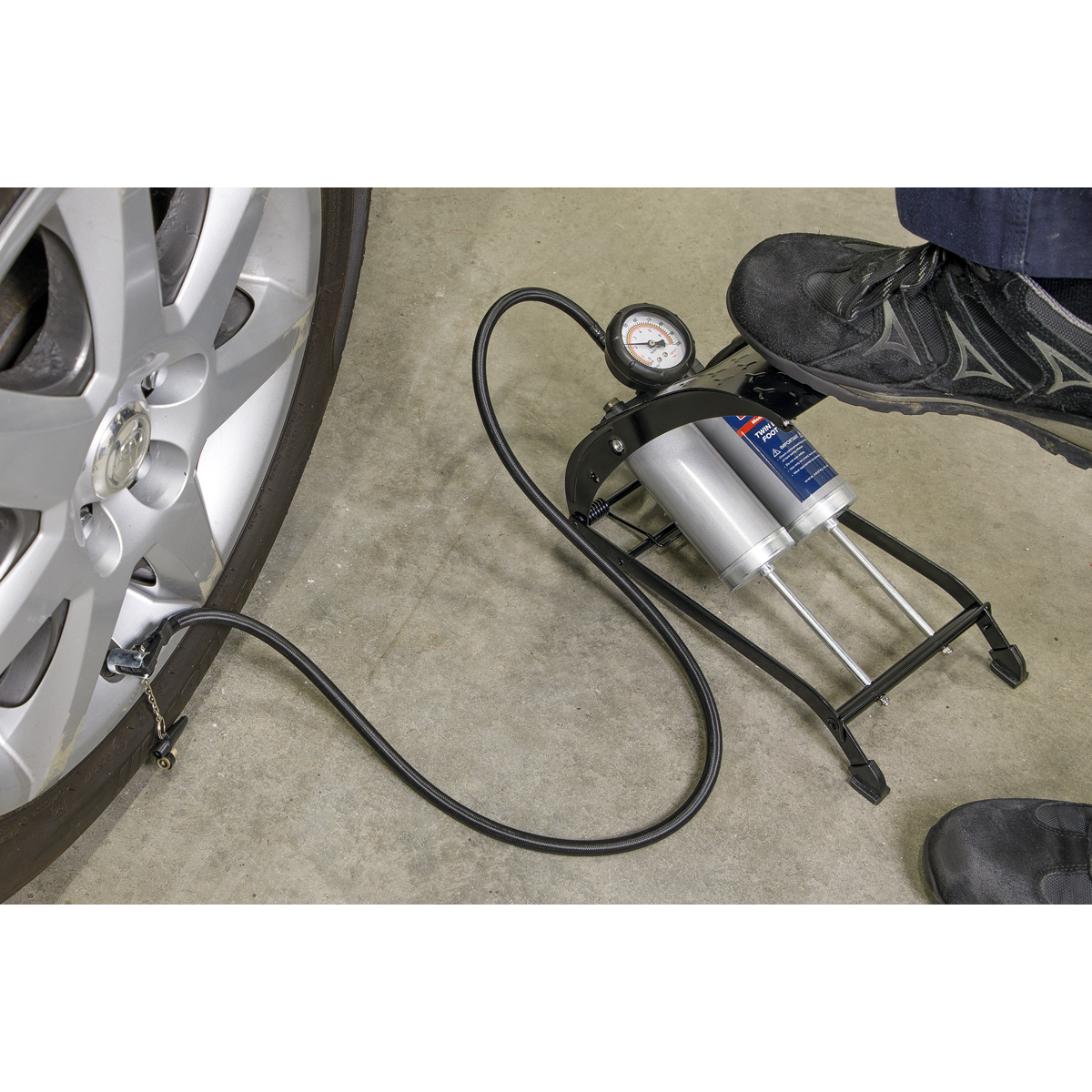 Twin Barrel Foot Pump