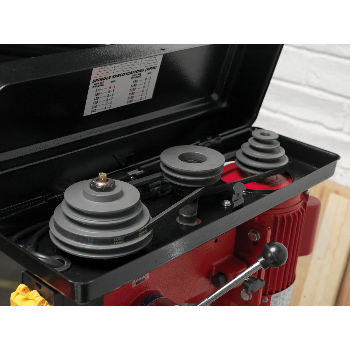 Floor Standing Pillar Drill 12-Speed 370W/230V