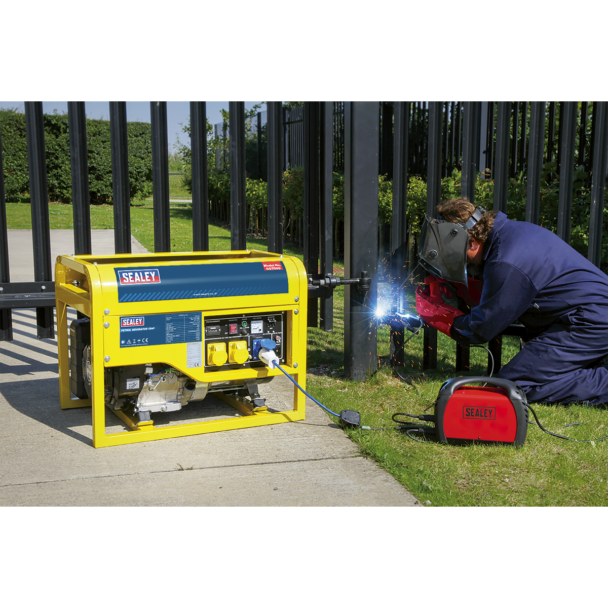 6000W Generator 13hp 4-Stroke Engine 110/230V