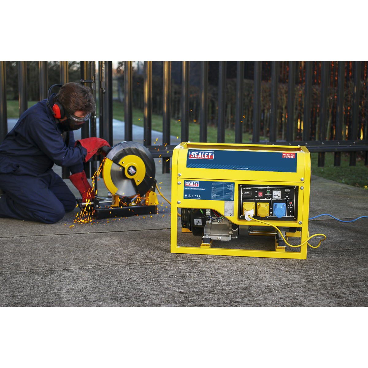 6000W Generator 13hp 4-Stroke Engine 110/230V
