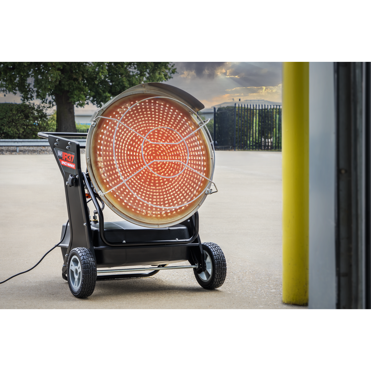 Space Warmer® Infrared Kerosene/Diesel Heater with Wheels 136,000Btu/hr