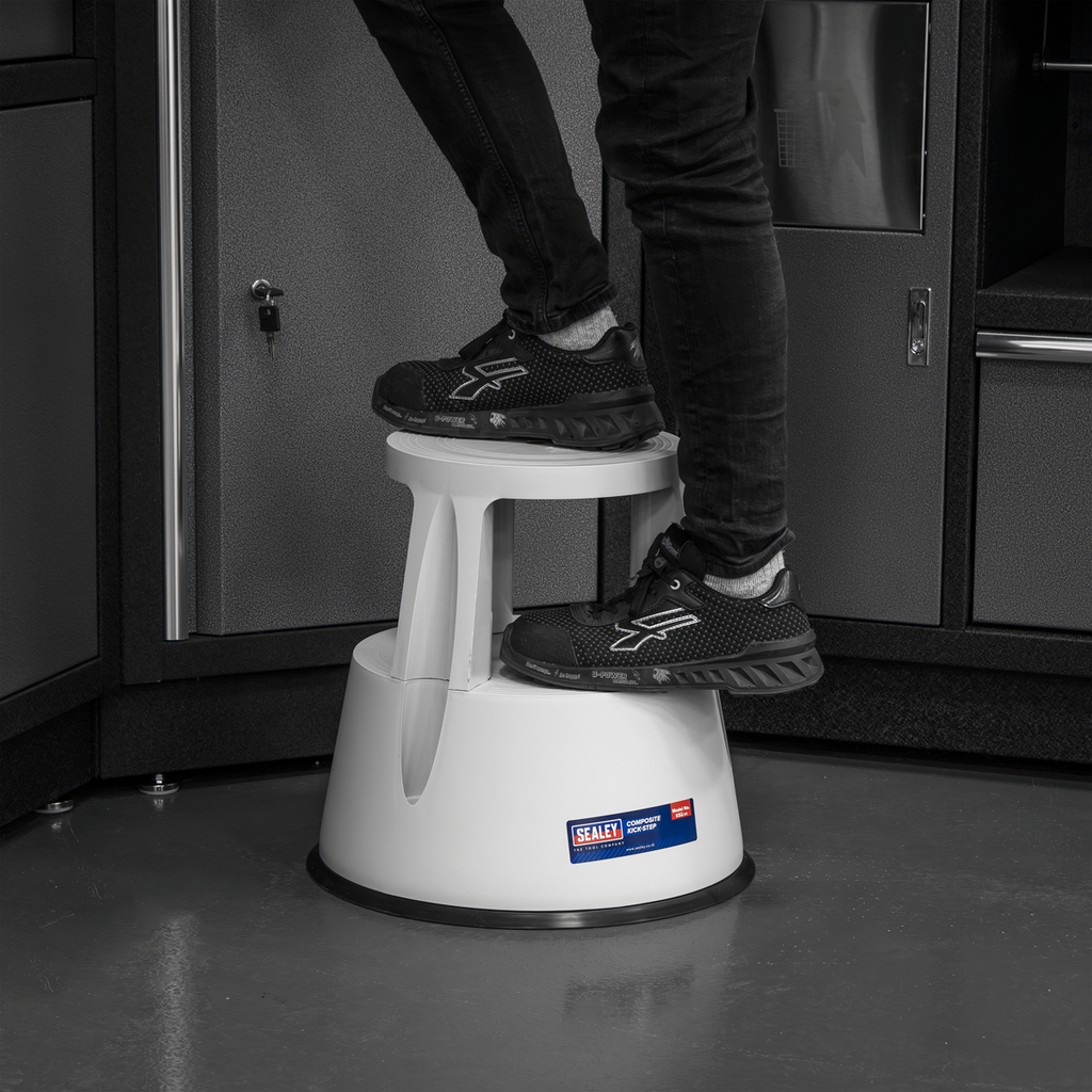 Composite Kick-Step - EN 14183