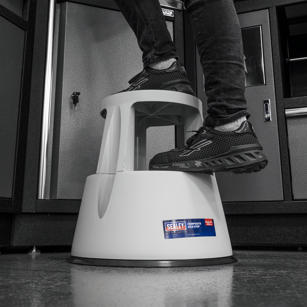 Composite Kick-Step - EN 14183
