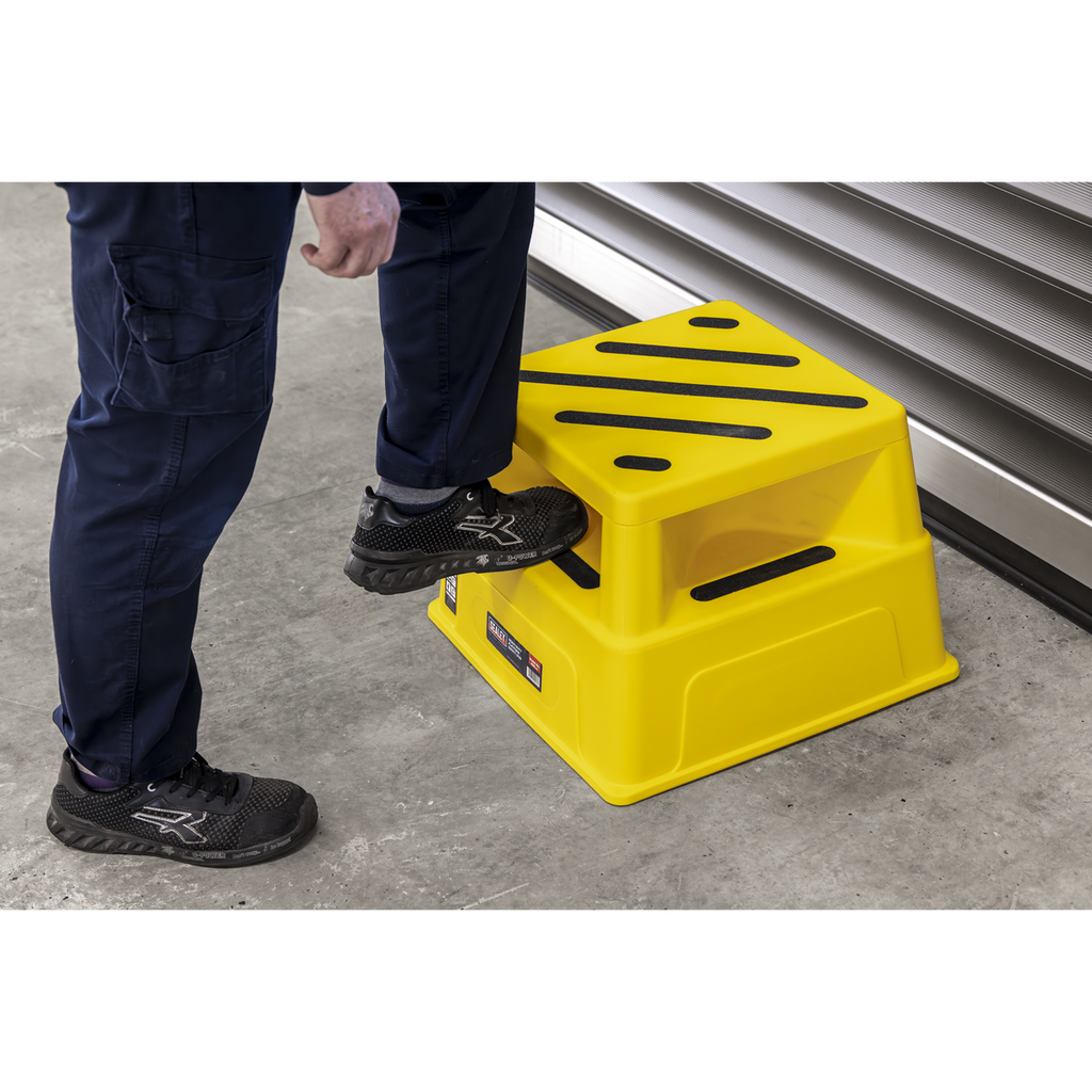 Heavy-Duty Platform Safety Step