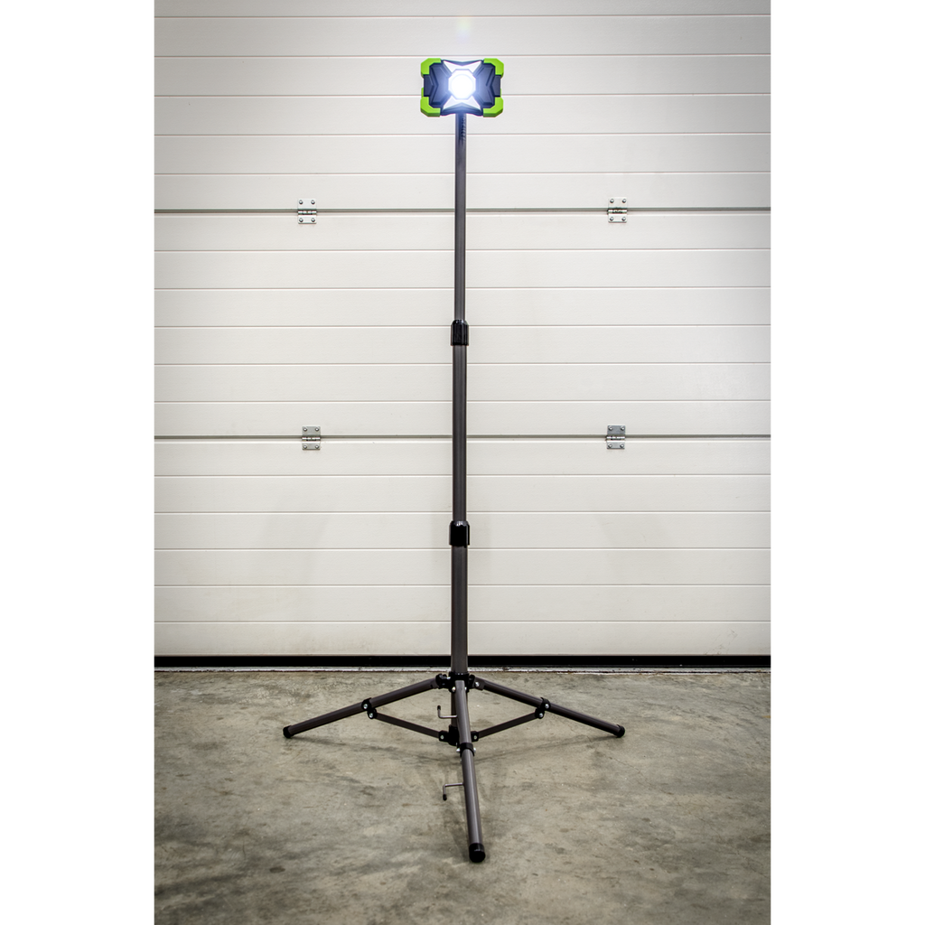 Portable Floodlight & Telescopic Tripod 15W COB LED