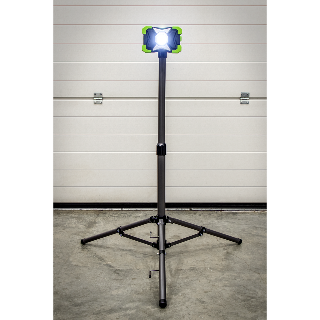 Portable Floodlight & Telescopic Tripod 15W COB LED