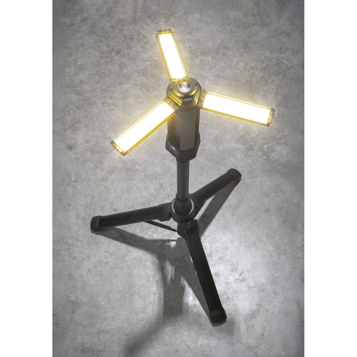 Rechargeable Flexible Floodlight with Tripod 24W COB LED & 5W SMD LED