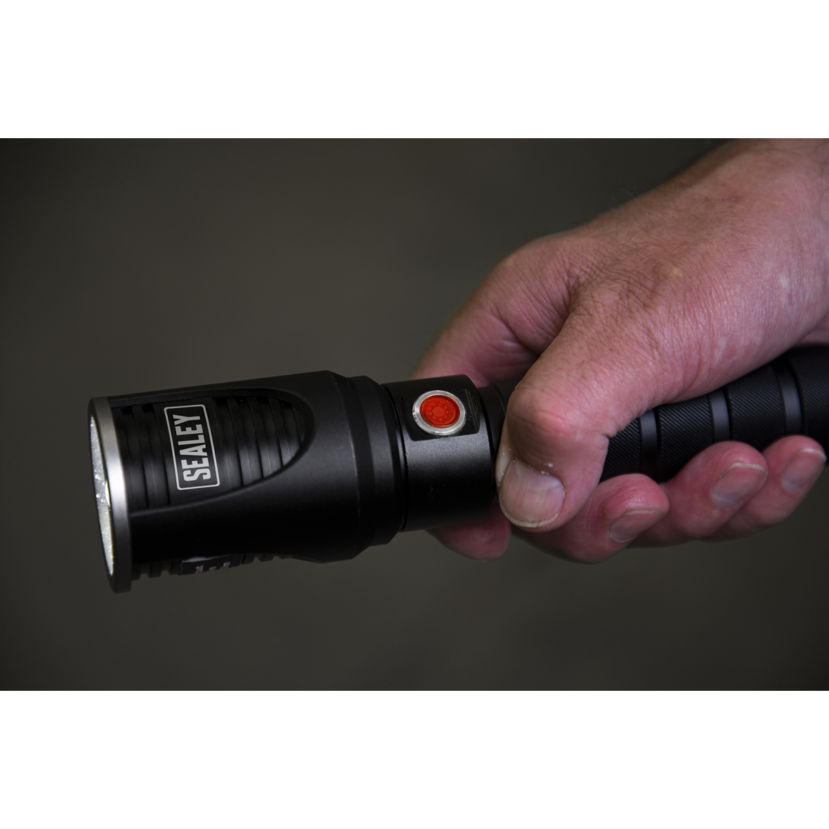 Rechargeable Aluminium Torch with Adjustable Focus 60W COB L