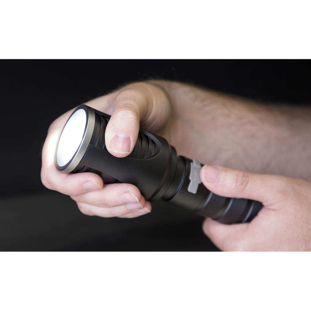 Rechargeable Aluminium Torch with Adjustable Focus 60W COB L