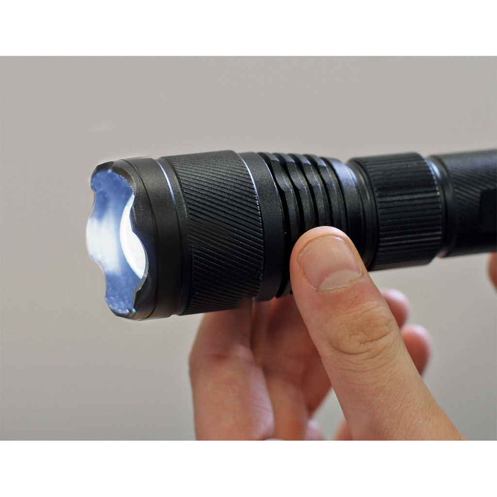 Rechargeable Aluminium Torch with Adjustable Focus 10W SMD L