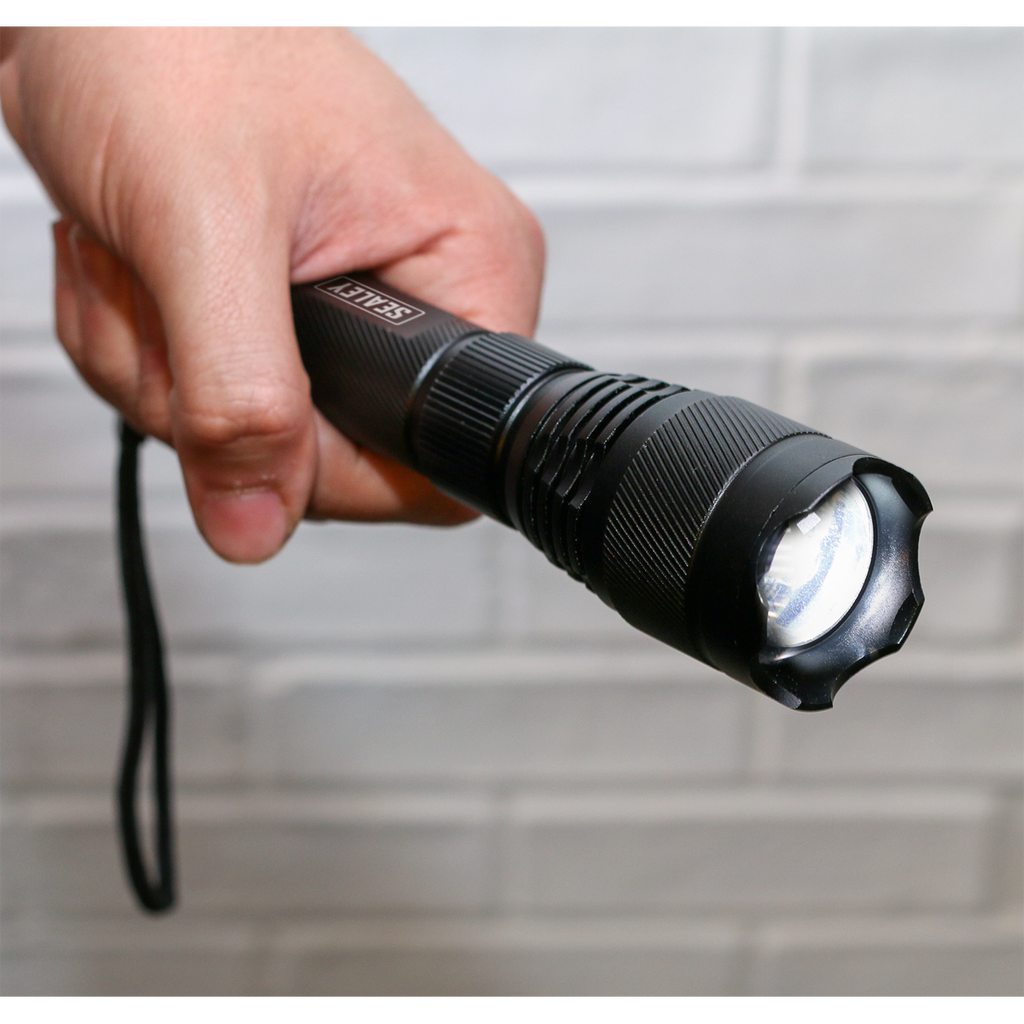Rechargeable Aluminium Torch with Adjustable Focus 10W SMD L