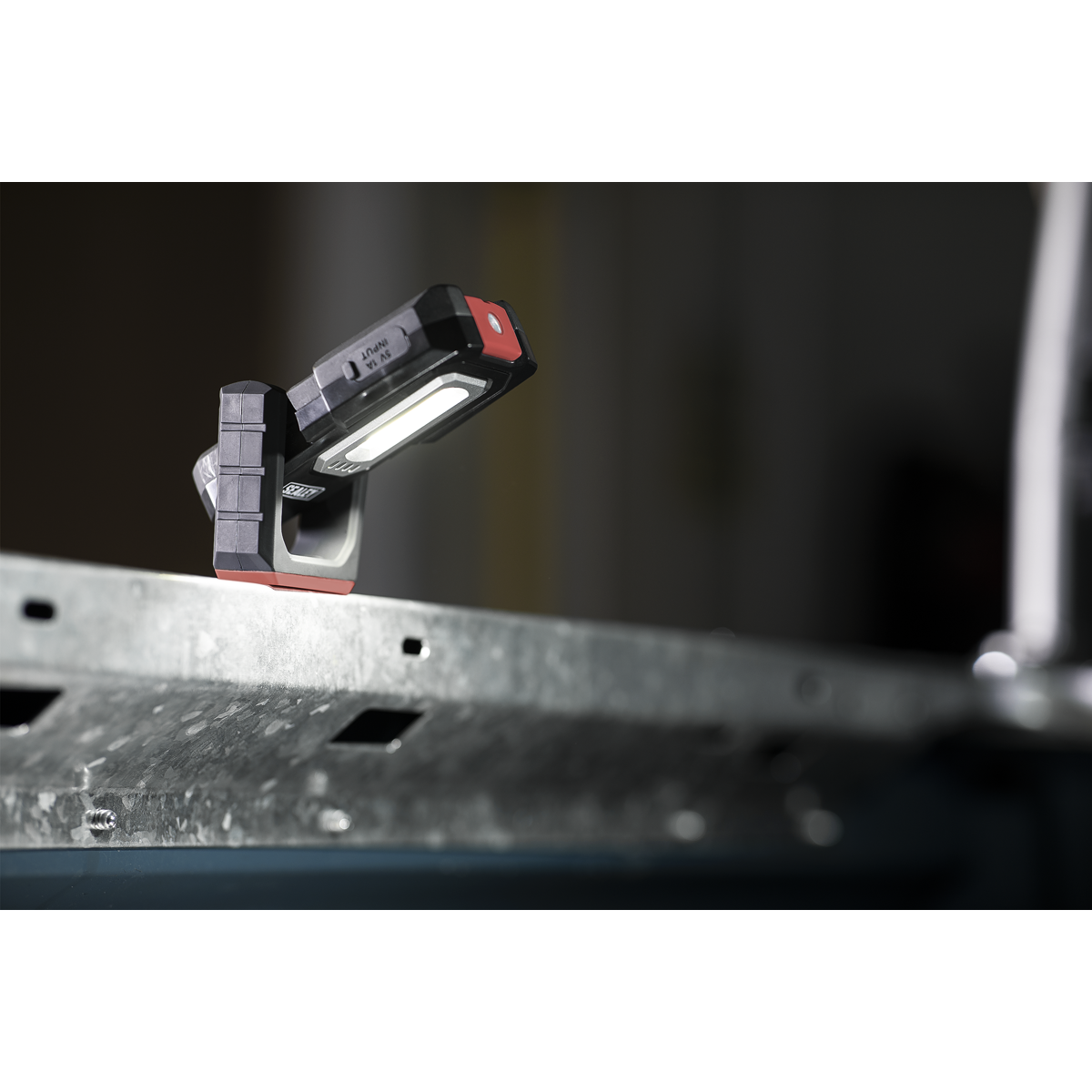 Inspection Light with Double Wireless Charging Base 5W & 3W