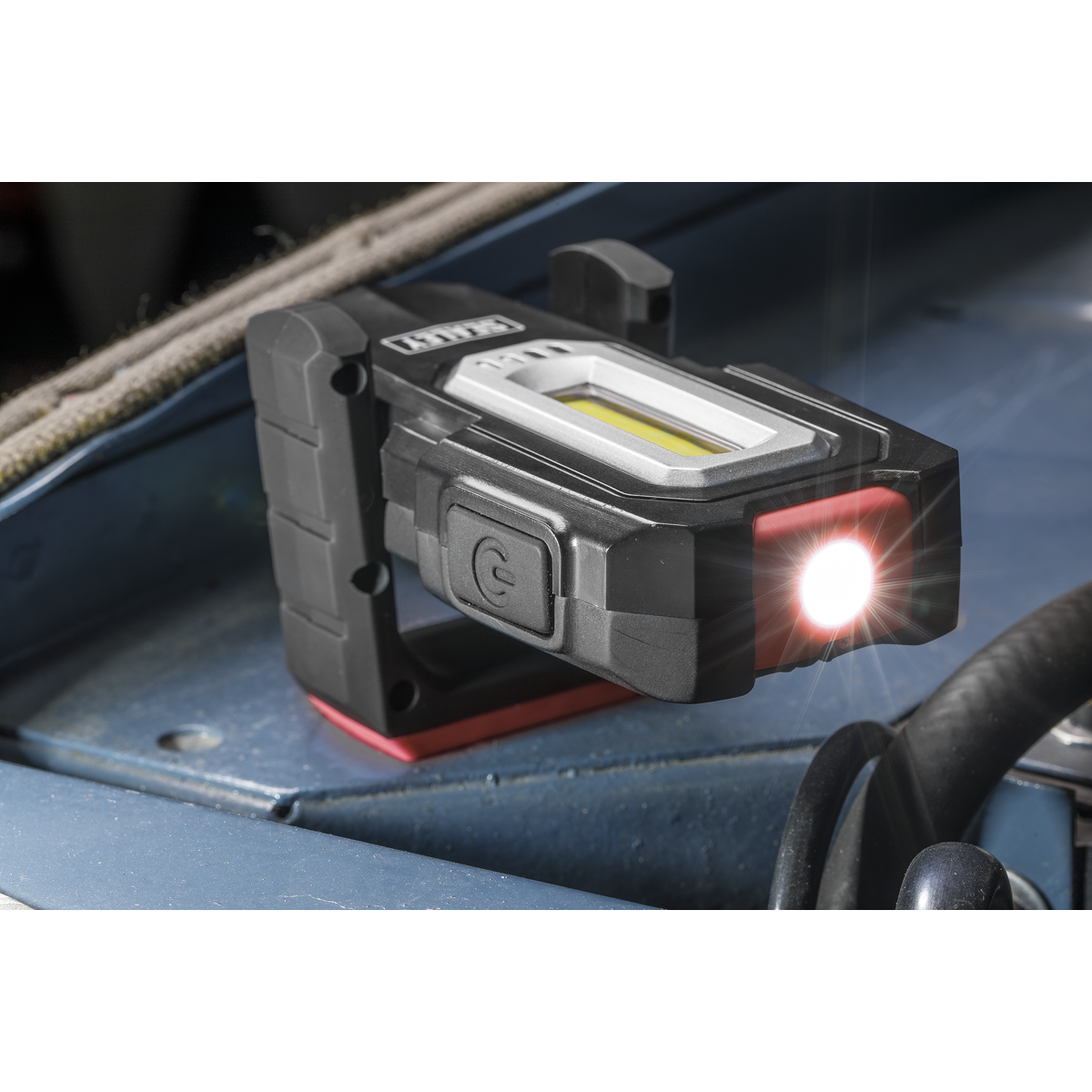 Inspection Light with Double Wireless Charging Base 5W & 3W