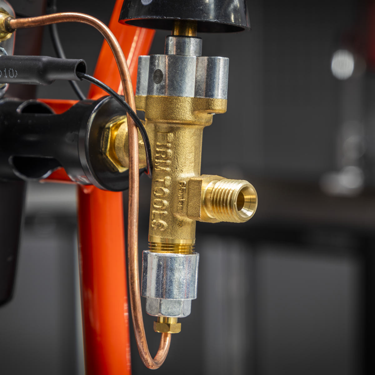 Space Warmer® Propane Heater with Stand, 14,330BTU/hr (LP14)