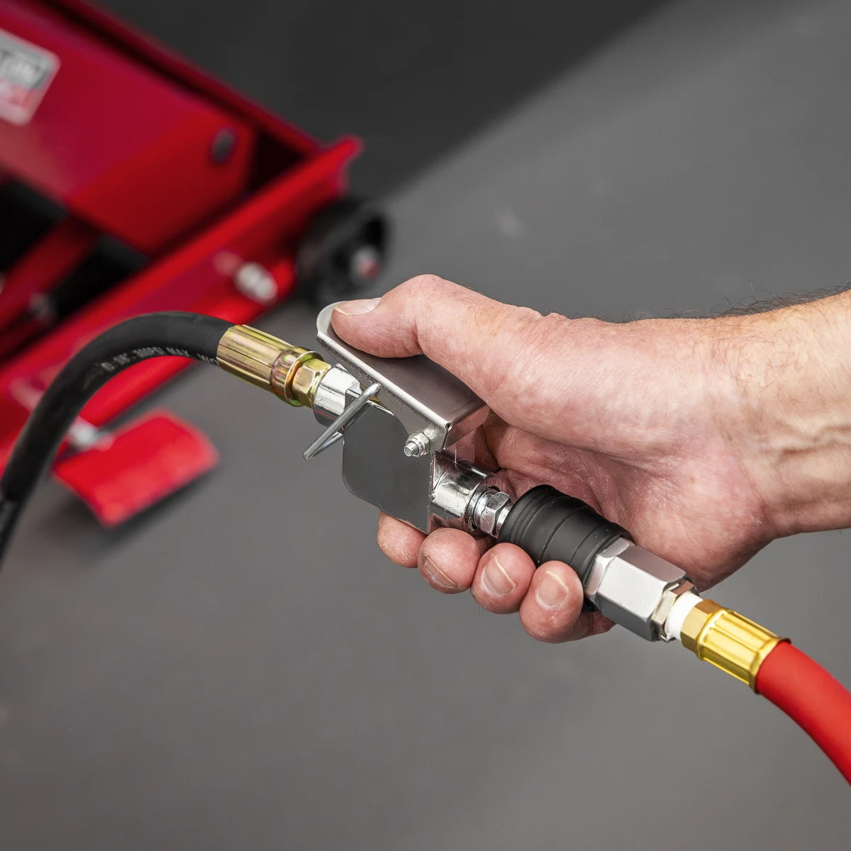 Air/Hydraulic Motorcycle Lift, 454kg (MC401A)
