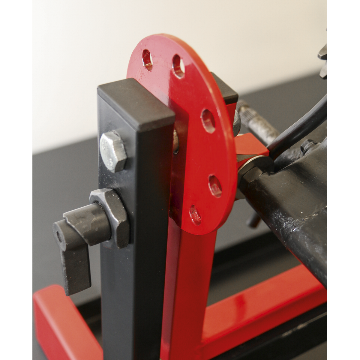Motorcycle Engine Stand, Single/Twin Cylinder 30kg Capacity (Factory Refurbished B)