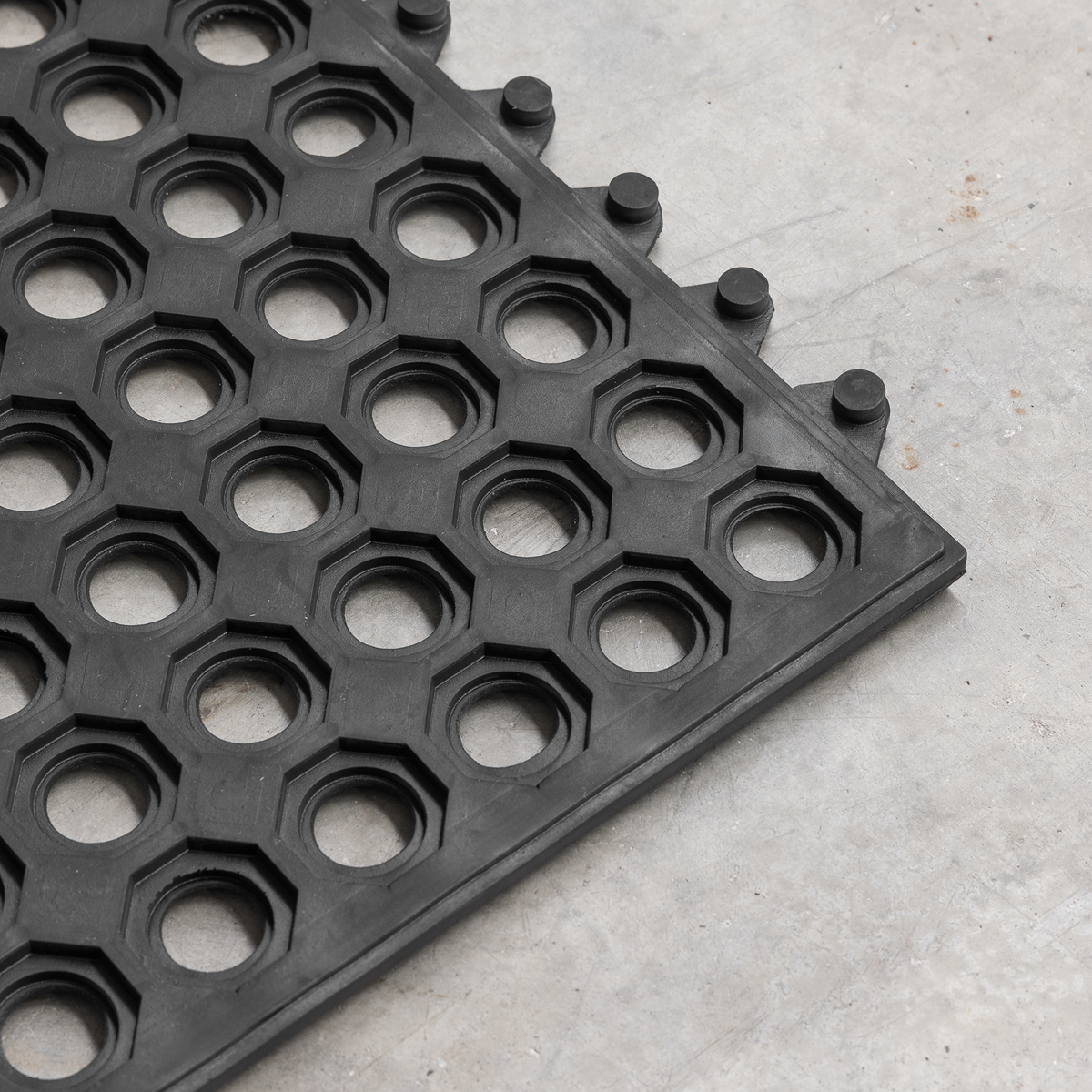 Interlocking Anti-Fatigue Matting 920 x 920mm