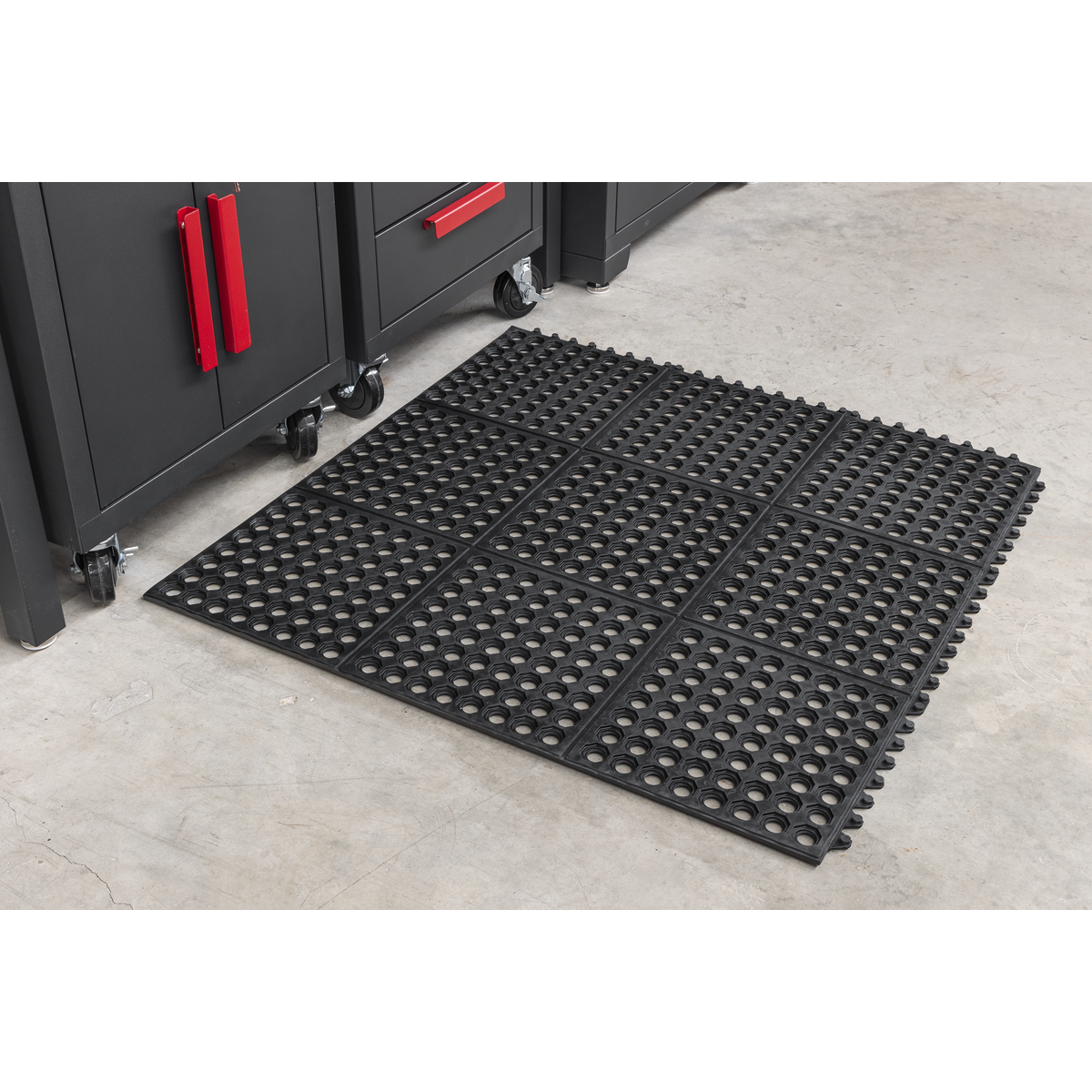 Interlocking Anti-Fatigue Matting 920 x 920mm