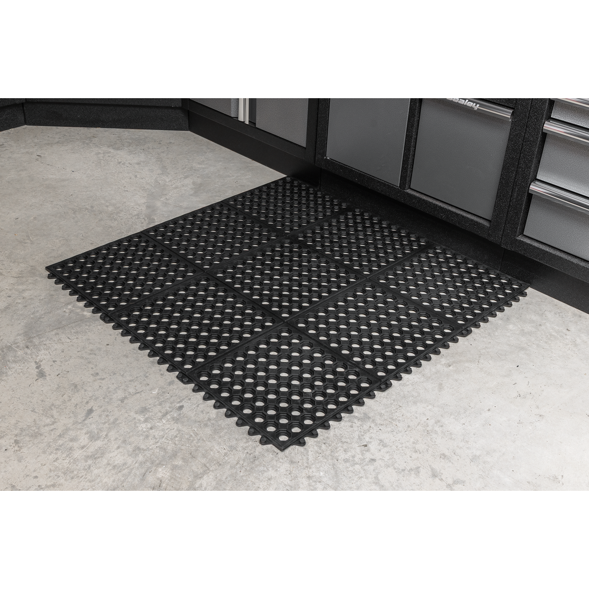 Interlocking Anti-Fatigue Matting 920 x 920mm