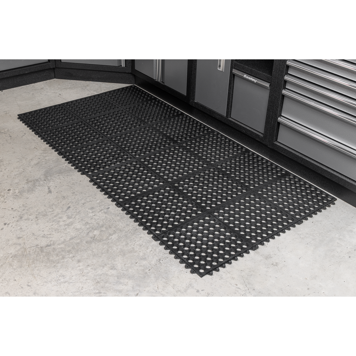 Interlocking Anti-Fatigue Matting 920 x 920mm