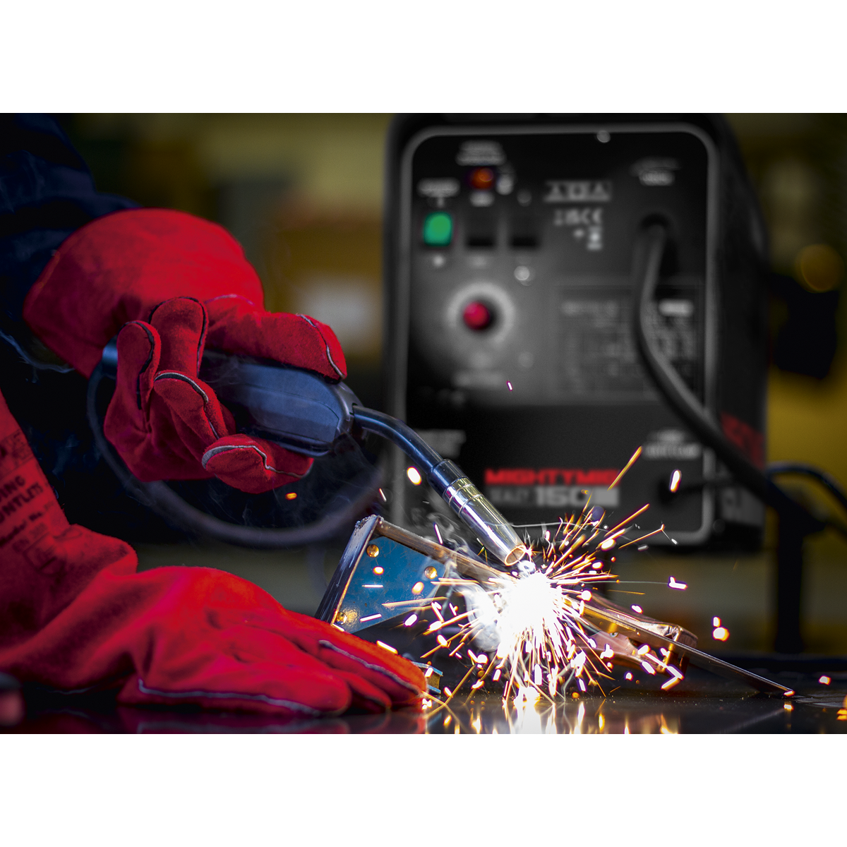 Professional Gas/Gasless MIG Welder 150A 230V