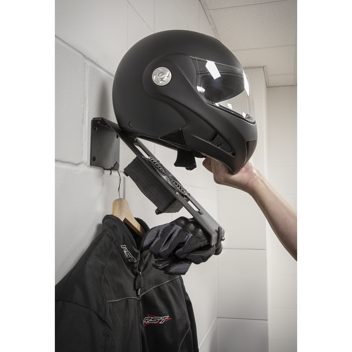Helmet Hanger/Dryer (MS0812D)