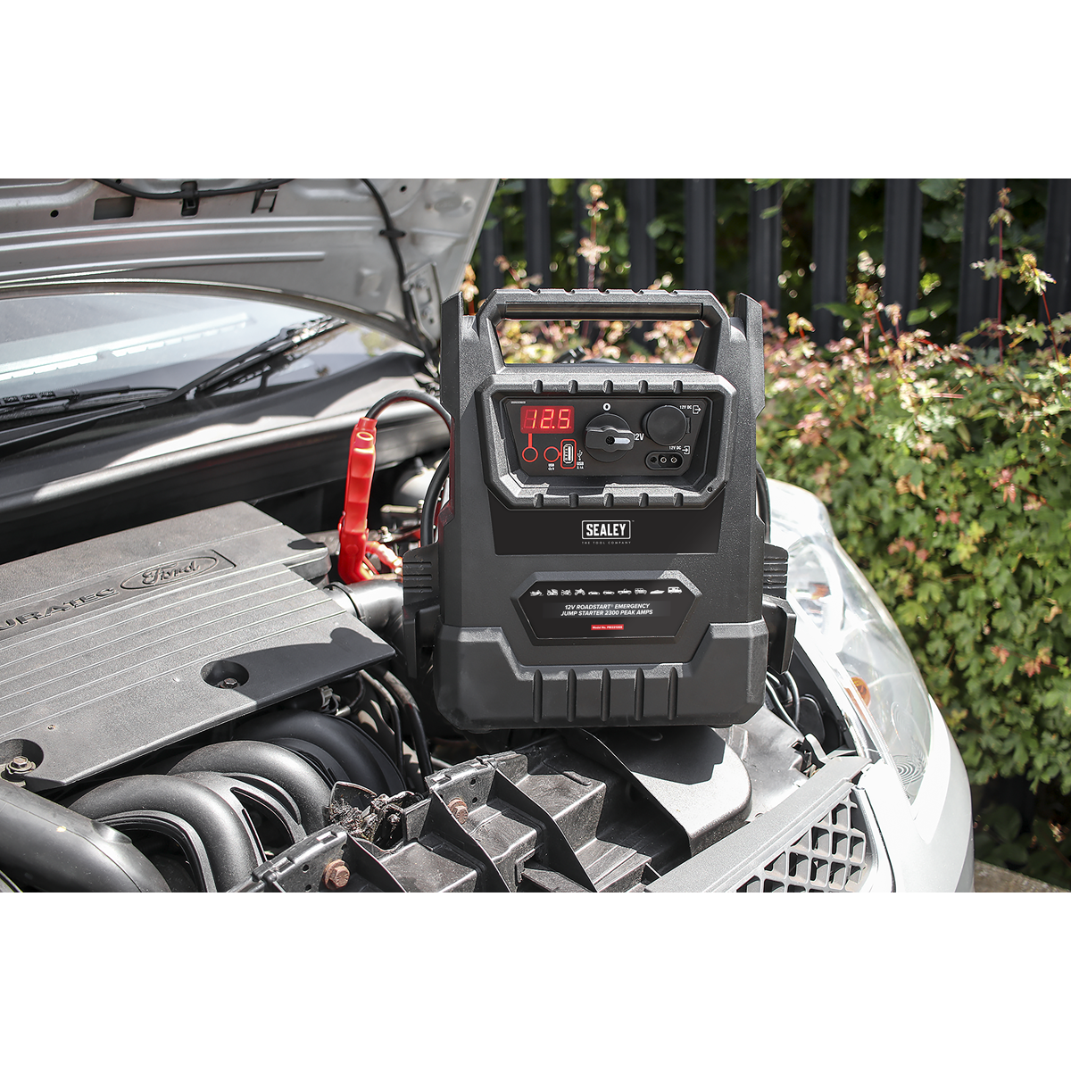 12V RoadStart® Emergency Jump Starter 2300 Peak Amps