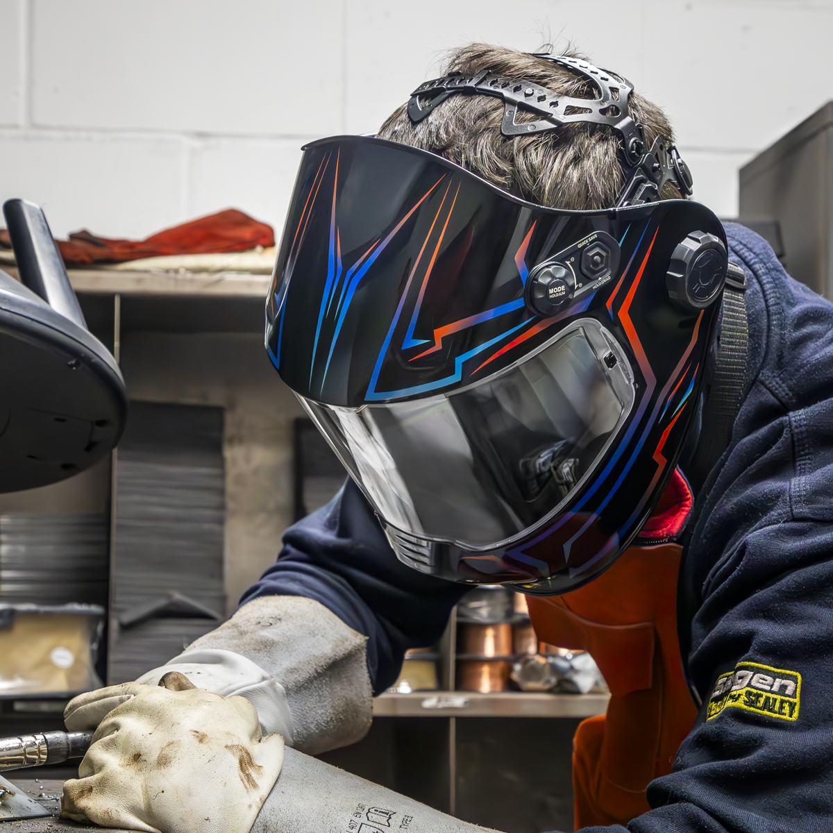 Panoramic Auto Darkening Welding Helmet, Shade 9-13 (PWH602)