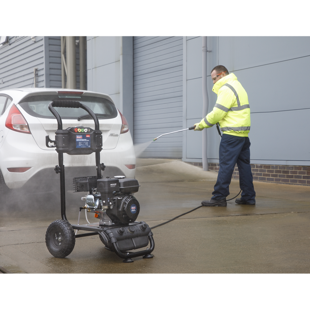 Pressure Washer 220bar 636L/hr 6.5hp - Petrol