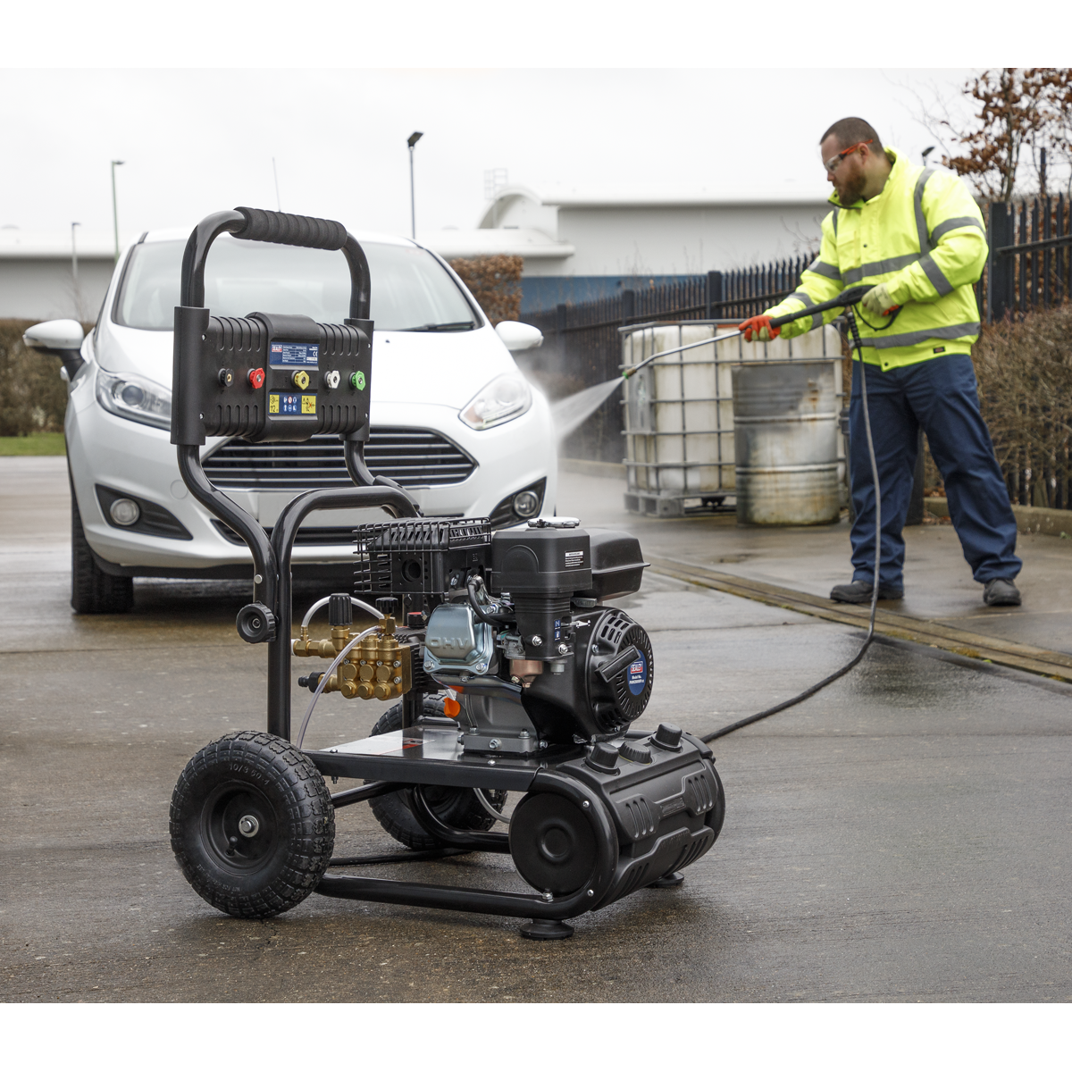 Self-Priming Pressure Washer 220bar 540L/hr 6.5hp - Petrol