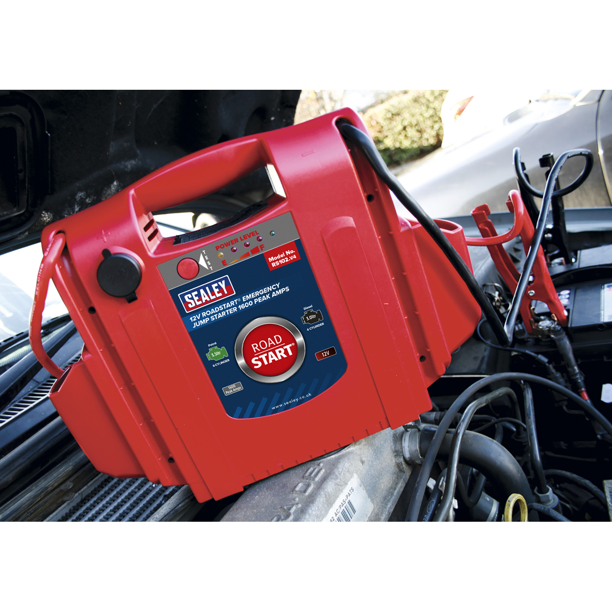 RoadStart® 12V Emergency Jump Starter 1600 Peak Amps