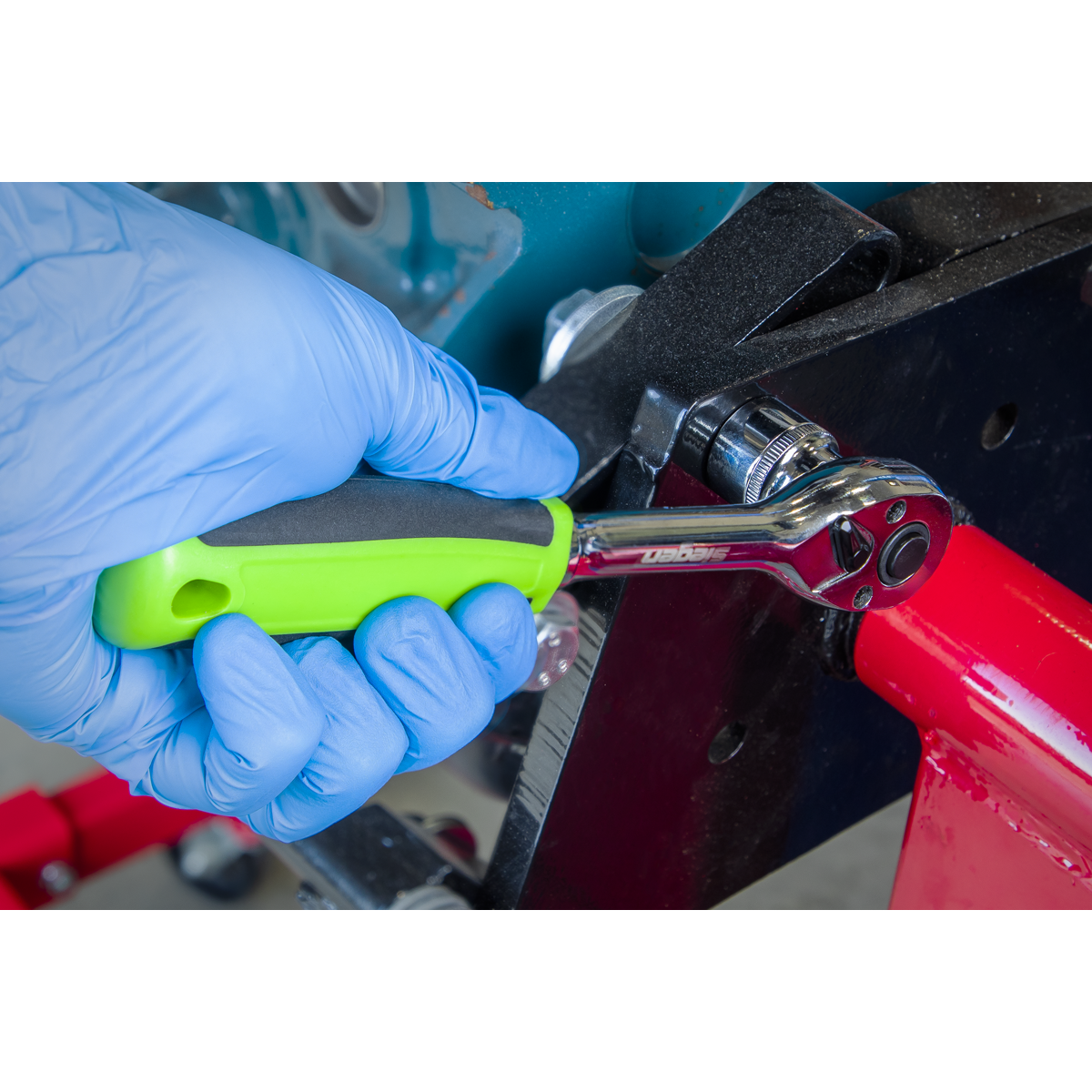 Siegen Pear-Head Ratchet Wrench with Flip Reverse 3/8"Sq Dri
