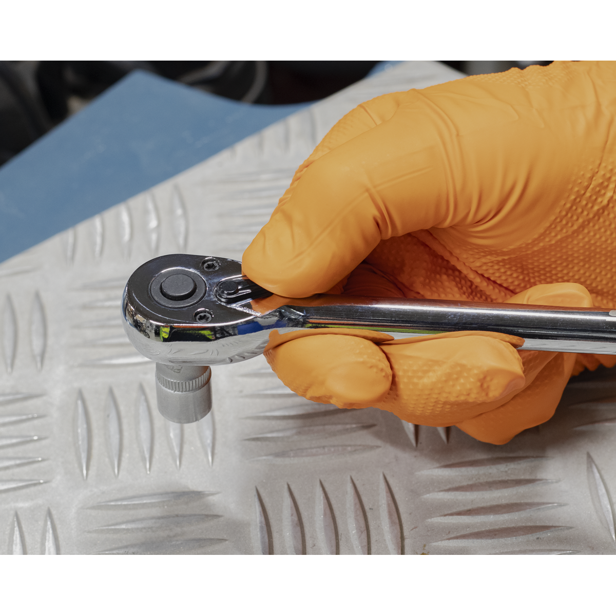 Siegen Extra-Long Ratchet Wrench with Flip Reverse 1/4"Sq Dr