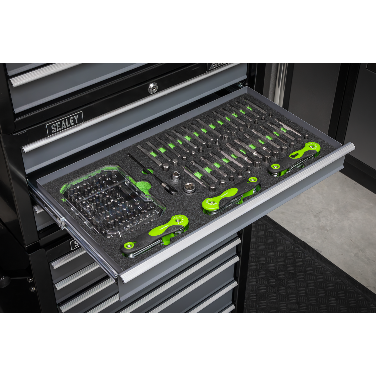 Siegen Specialised Bit Set & Folding Hex Keys with Tool Tray