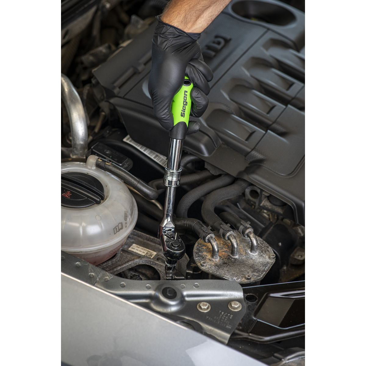 Siegen Extendable Flexi-Head Ratchet Wrench 3/8"Sq Drive