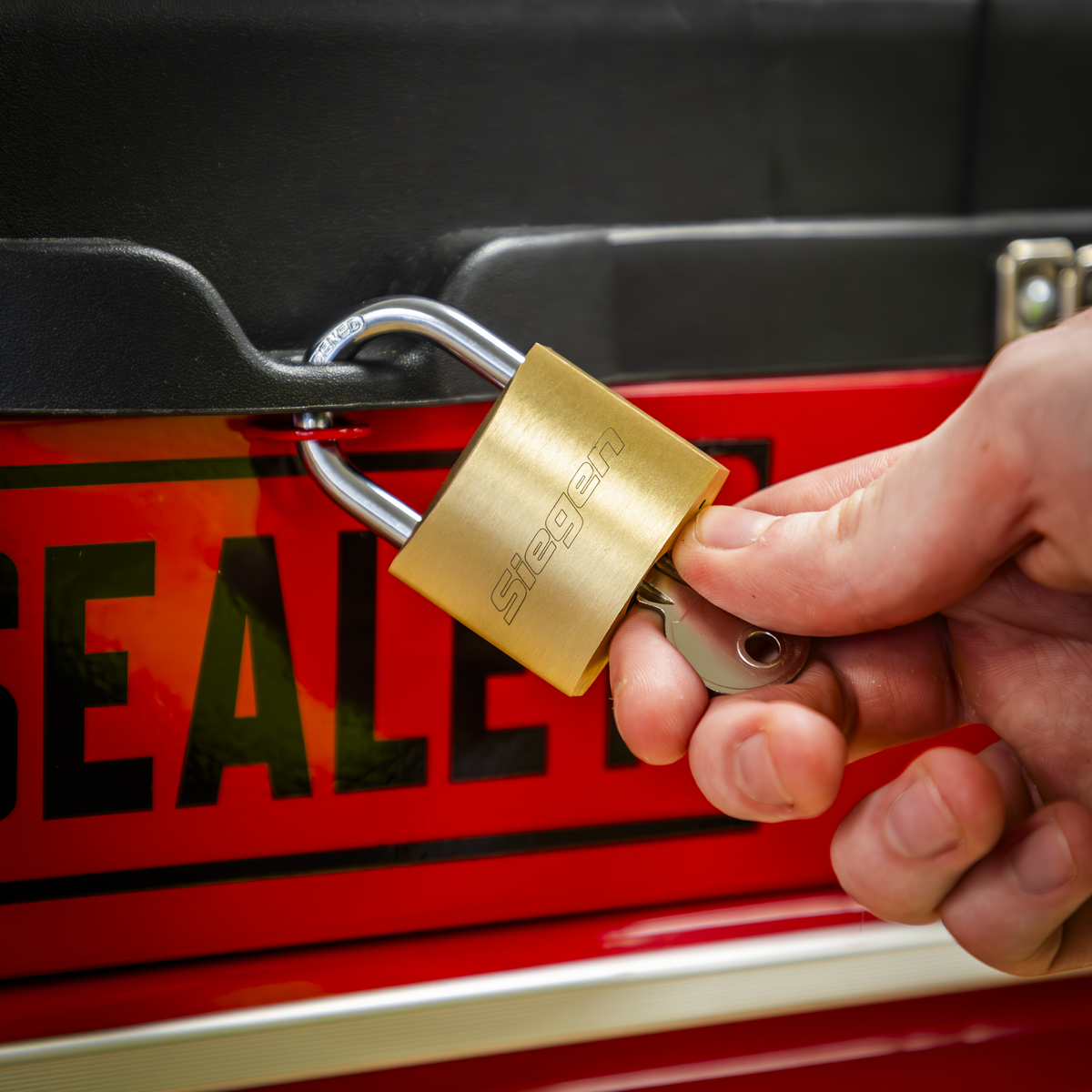 Siegen Brass Body Padlock with Brass Cylinder Keyed Alike -