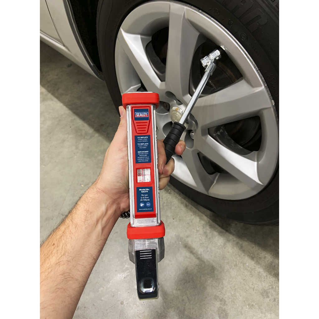 Tyre Inflator with 0.5m Hose & Twin Push-On Connector