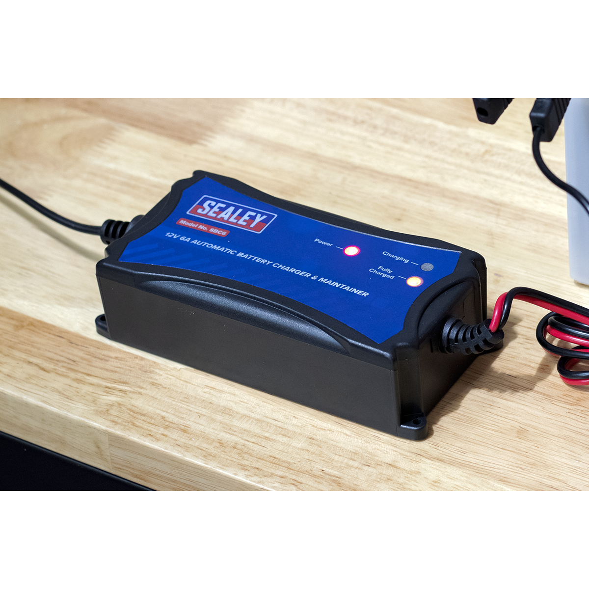 12V Fully Automatic Battery Charger/Maintainer, 6A (SBC6)